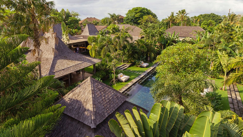 Villa Zelie - The villa and pool